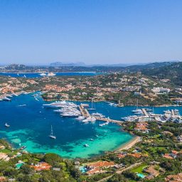 薩丁尼亞島的富豪村