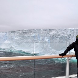 南極奇遇：世上最大冰山 A68a